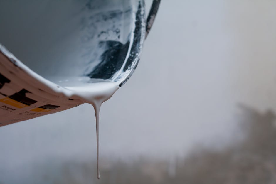 牆壁油漆選購指南：乳膠漆、水泥漆、礦物漆差異與環保標章解讀，打造完美牆面