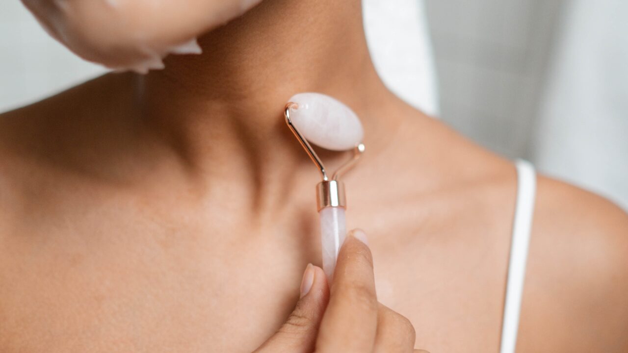 美肌への近道！スキンケア効果を高めるツールの選び方と清潔さの秘訣