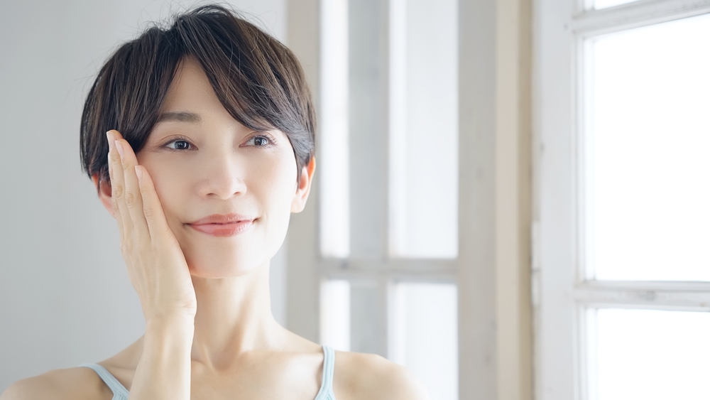 エイジングサインを防ぐためのスキンケア習慣｜40代50代女性の若々しい肌を保つ秘訣