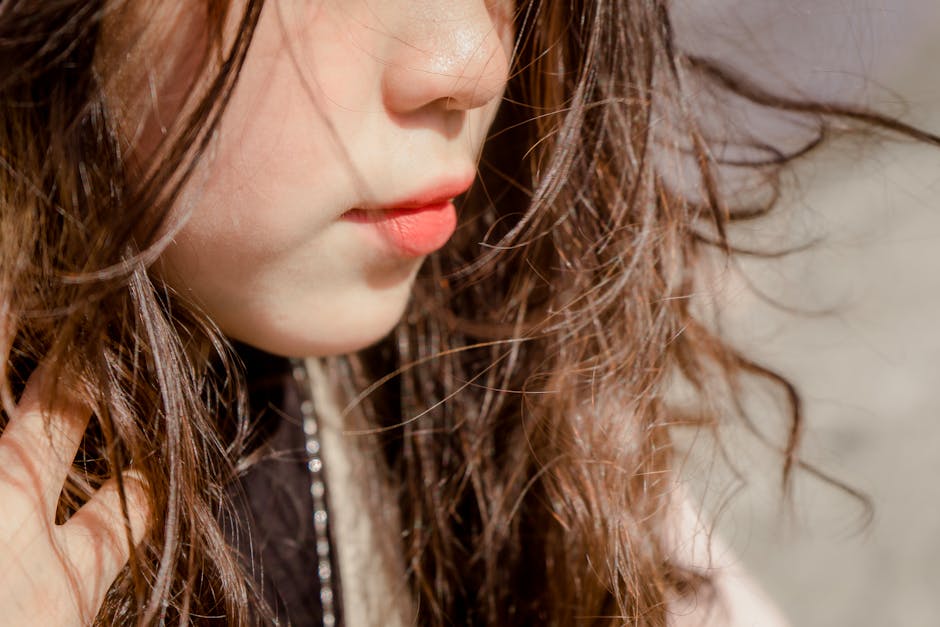 凡士林護唇膏推薦嗎？網路超紅平價必備款，嘴唇乾裂救星