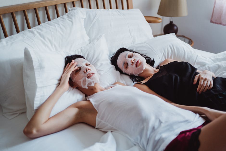 敷面膜睡覺可以嗎？專家告訴你正確時機