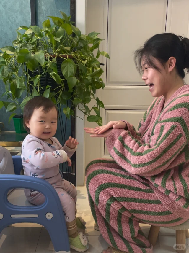 如何促進寶寶的社交能力發展：從家庭互動到外界交流的完整教學