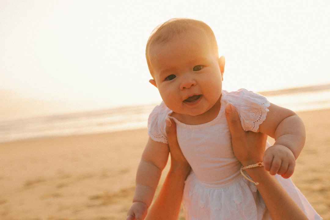 日常育兒好物必備：新手爸媽必學高效選購指南，省時省力育兒全攻略！