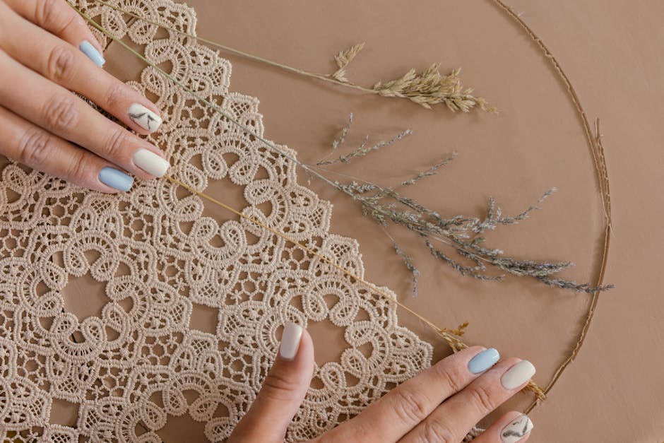 如何快速完成自然風美甲設計？10年美甲師教你高效打造精緻指尖