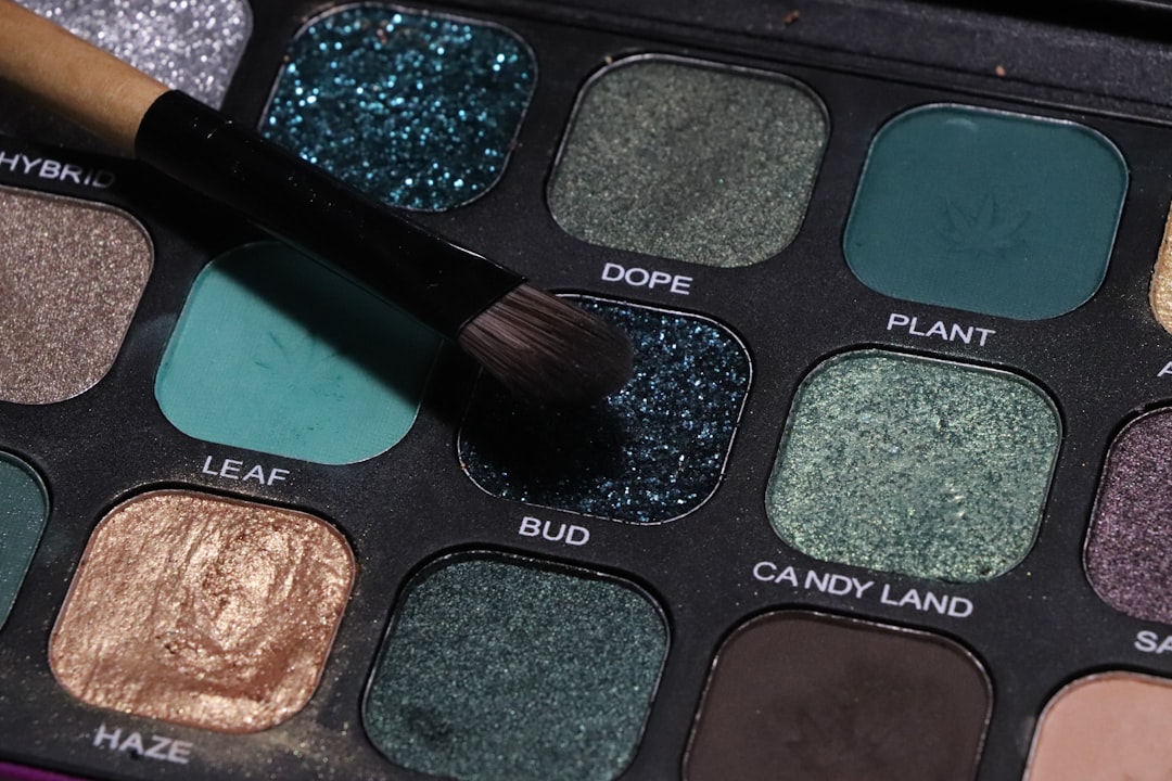 日常妝容與派對妝的差別在哪裡？｜精緻女人的妝容進階攻略！