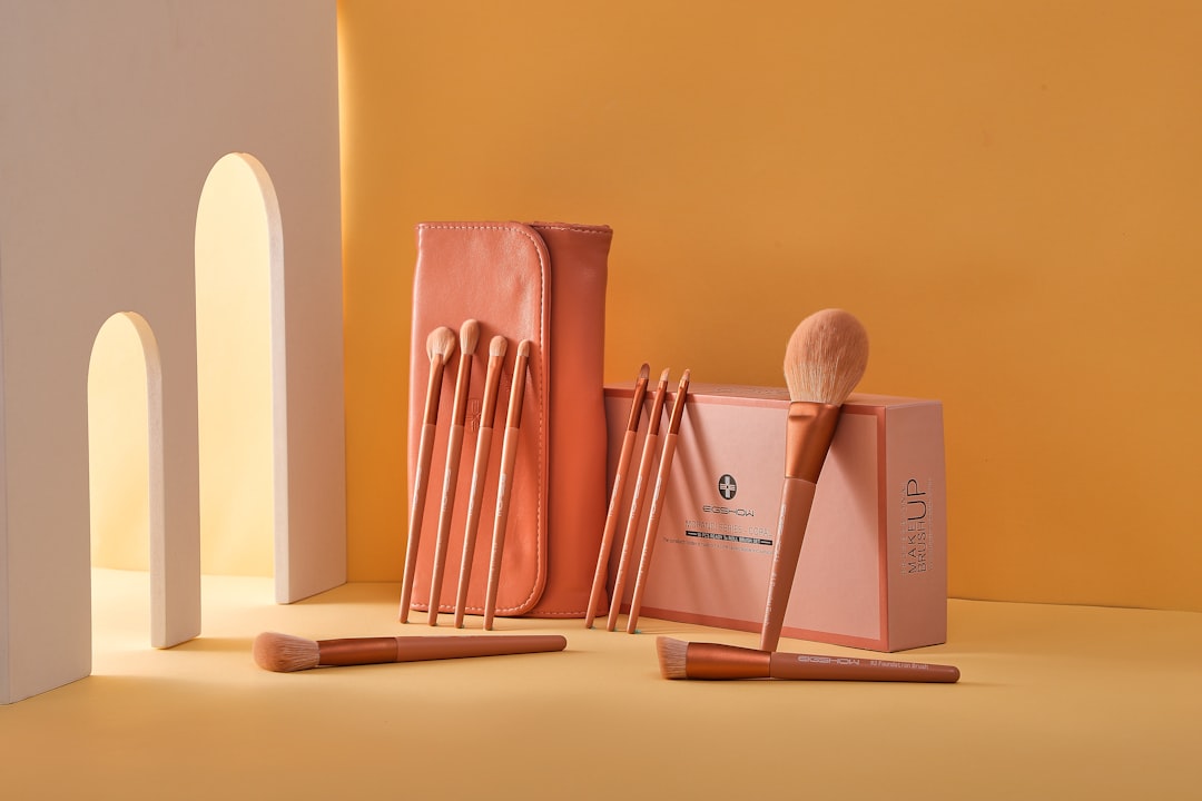 修容打在哪些部位可以讓臉看起來更小？小臉秘訣全公開！