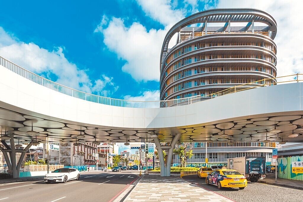 三鐵共構六大站 5年房價飆升三成 高鐵南延助力高雄房市