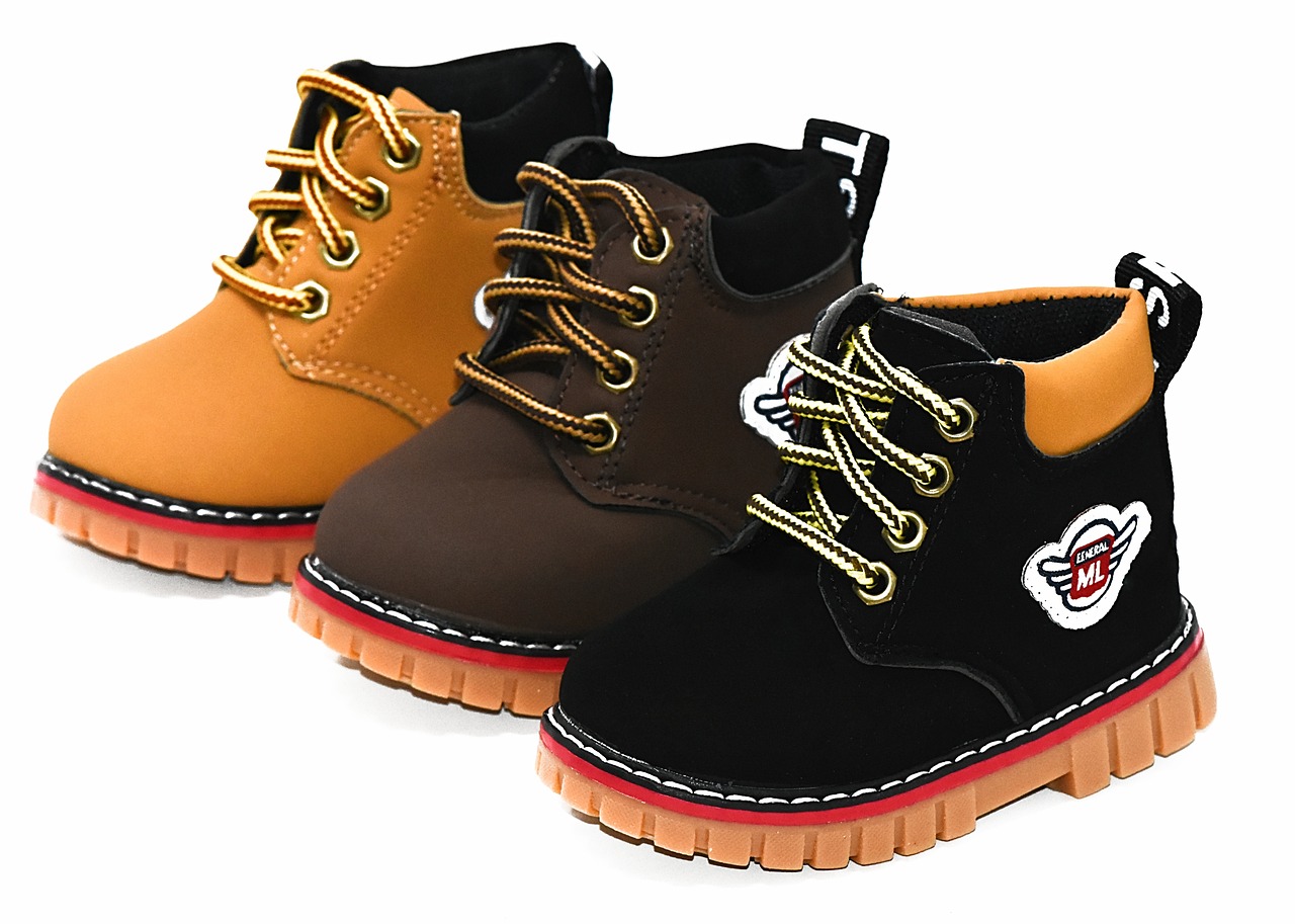 寶寶的第一雙學步鞋應該怎麼挑選？專業物理治療師的完整選購攻略