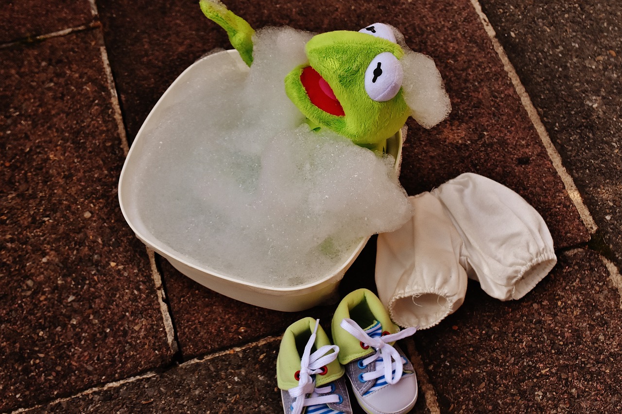 新生兒專用的洗澡玩具選購秘訣！安全、有趣、清潔指南