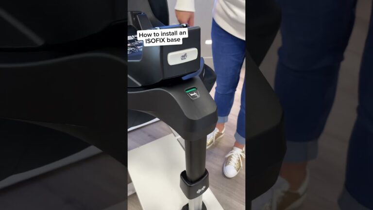 How to installed an ISOFIX base ✨ #carseat