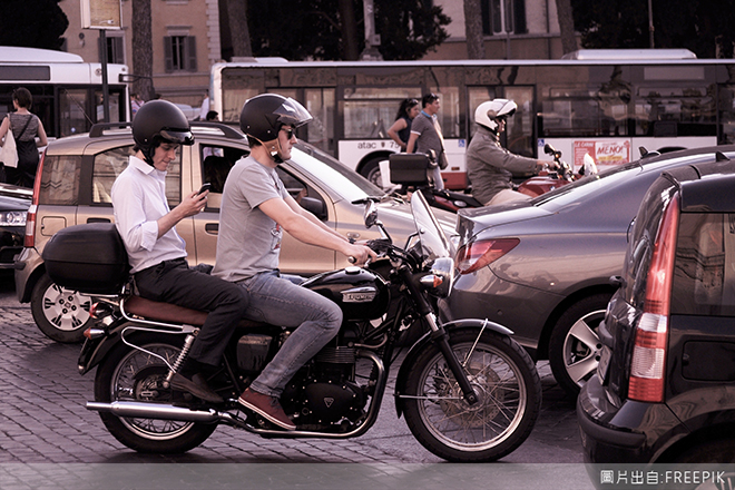 騎車通勤族必學！高效防曬抗空污 一站式肌膚保護攻略