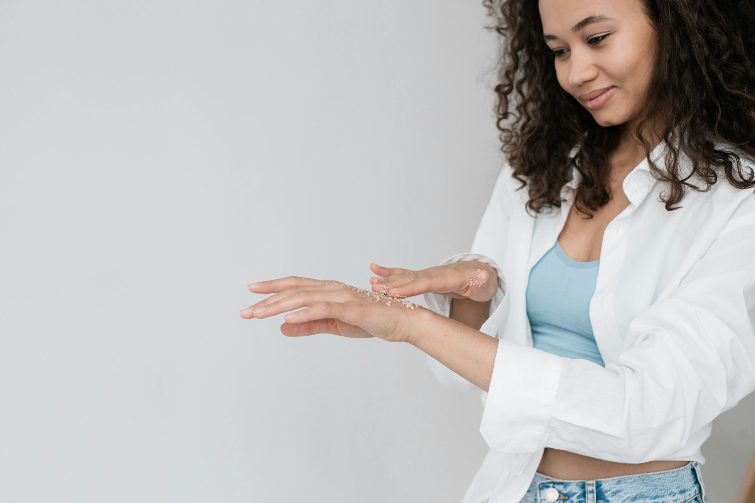 臉曬傷怎麼辦？中後期刺痛出現，蘆薈舒緩不適超有效