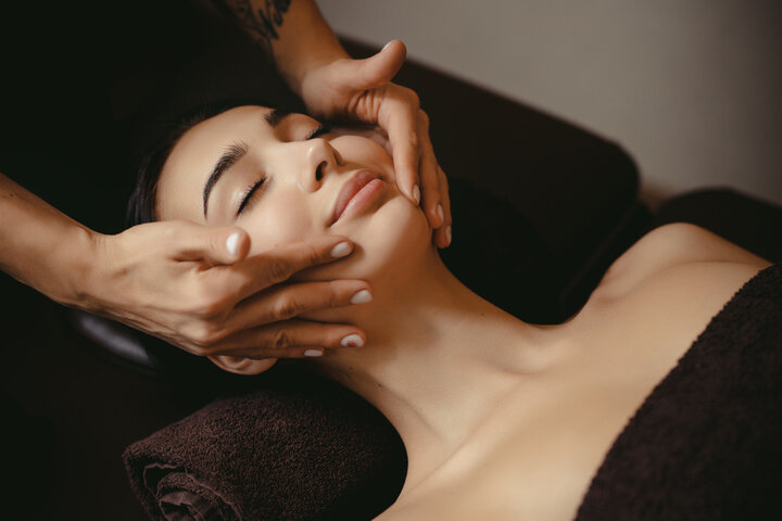 美容師職涯規劃：擁有美容乙級證照後，如何建立專業信任度？