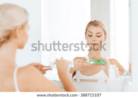 什麼擦了都一樣有效？ 正確保養流程大公開：清潔→化妝水→精華液，保養效果翻倍！