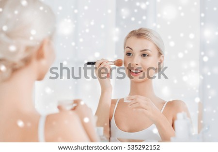 蜜粉可以當底妝嗎？功能差異全解析！新手必學，打造清爽自然妝容