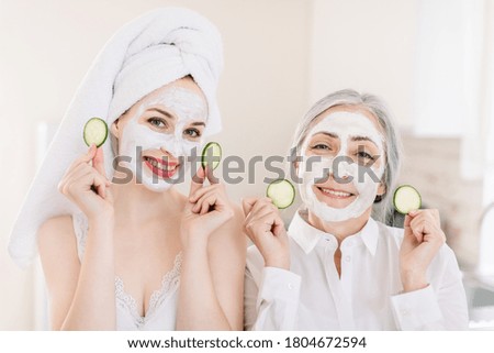 敷面膜的正確步驟與頻率？避免過度保養的五大原則，完整教學！