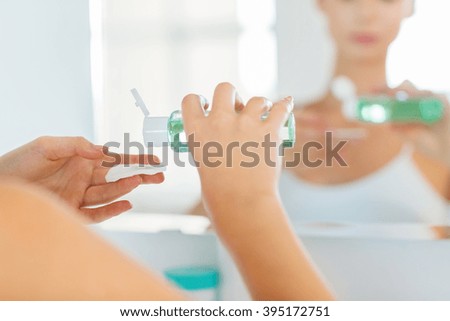 「保養順序黃金法則」解密：化妝水、精華液、乳液，為何這樣擦才對？ 掌握分子大小吸收原理！