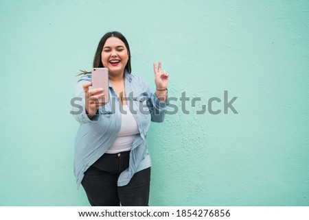 醫美入門第一站：皮秒、淨膚、飛梭雷射差在哪？改善痘疤、斑點、毛孔全攻略