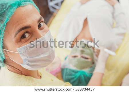 擦的肉毒？吃的玻尿酸？解析口服、塗抹式美容產品的真實效果