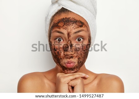 日本泥狀面膜推薦：深層清潔、毛孔護理的日系選擇，2025必買指南