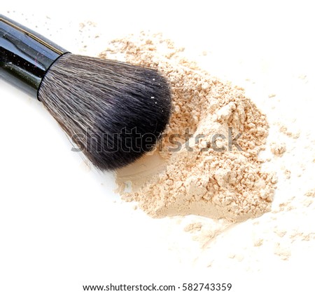 底妝浮粉怎麼辦？搞懂五大原因與改善技巧，打造持久完美妝容！