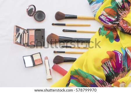 怎麼化妝才不會浮粉？5分鐘內消除肌膚黏膩，底妝更服貼