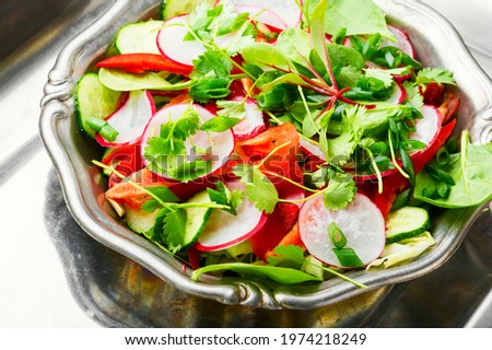 從飲食入手，B群食物如何改善皮膚發炎問題？