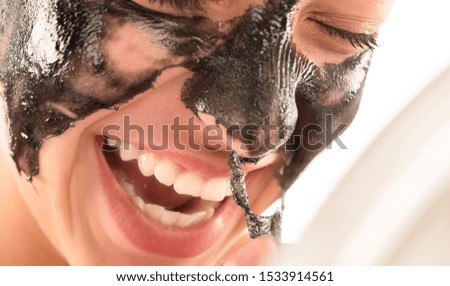 化妝前敷面膜要洗掉嗎？面膜清潔指南大公開！