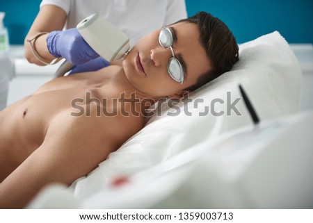 皮秒雷射後皮膚敏感怎麼辦？5招調理敏感性肌膚