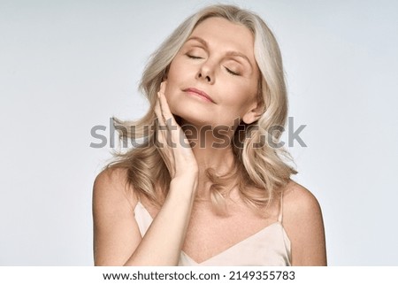 學生黨平價好用的護膚品有哪些？高效護膚攻略！CeraVe、妮維雅、Simple推薦