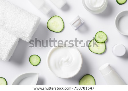 痘印怎麼改善？日常護理與精華推薦：完整教學，告別痘印重拾自信！