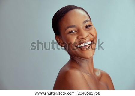 如何針對黑頭問題進行深層清潔？皮膚科醫生教你高效預防與改善黑頭肌膚