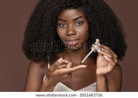 如何針對毛孔問題設計晚間護膚流程？高效改善毛孔粗大閉口的夜間護膚攻略