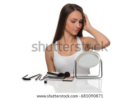 如何快速修復熬夜引起的膚色暗沉？醫生教你高效急救與保養秘訣