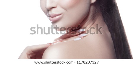 如何設計適合混合性肌膚的全方位護膚方案？告別油光暗沉，打造水潤透亮肌！