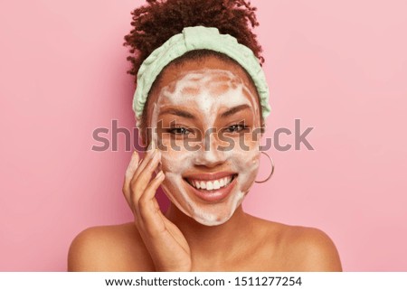 如何選擇適合油性肌的潔面產品？油肌控油潔面產品完整教學