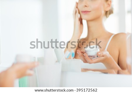 如何正確進行眼部護理？十年皮膚科醫生教你高效護膚秘訣