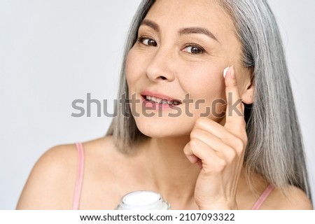 如何選擇適合熟齡肌的防曬產品？抗老防曬完整教學，李醫師專業解說