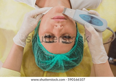 複合式醫美術後全方位保濕計劃：完整攻略，必學修護秘訣，告別紅腫，煥發健康光采！