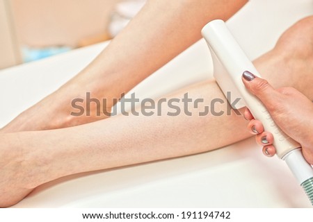 換季可以果酸換膚或雷射？皮膚科醫師完整解析！小心肌膚敏感！