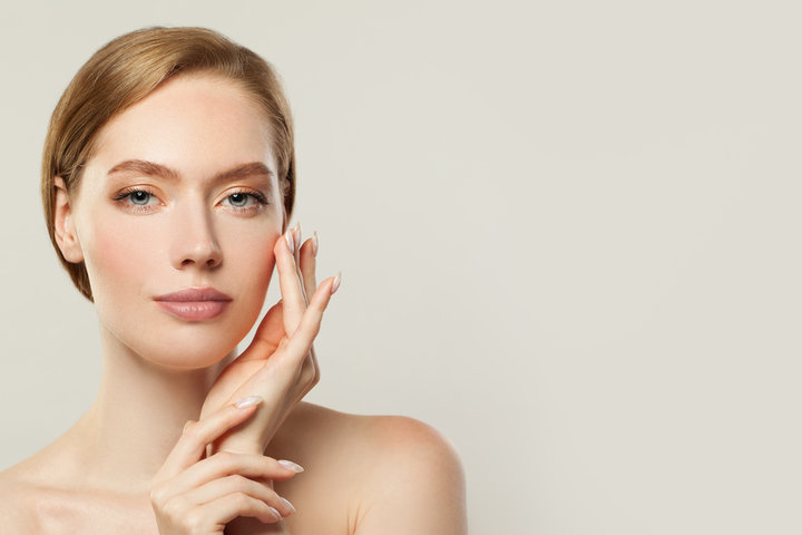 又想美白，又怕敏感，我該如何安全地提亮膚色？林口專家教妳先修復再亮白的「基底重生術」