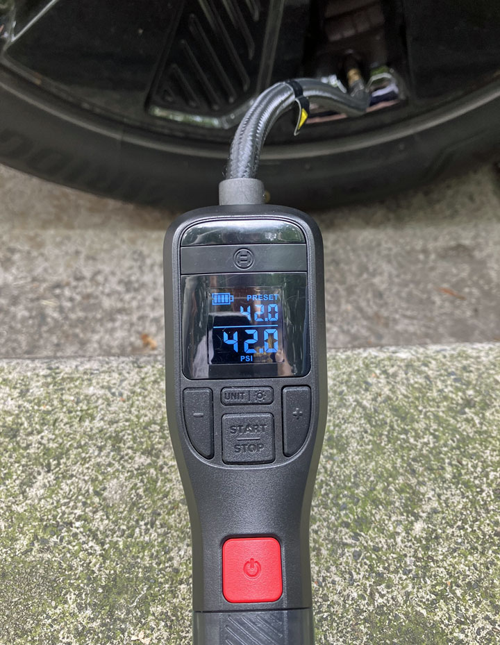 汽車輪胎氣壓調整方法：高效省油、安全駕駛的完整教學