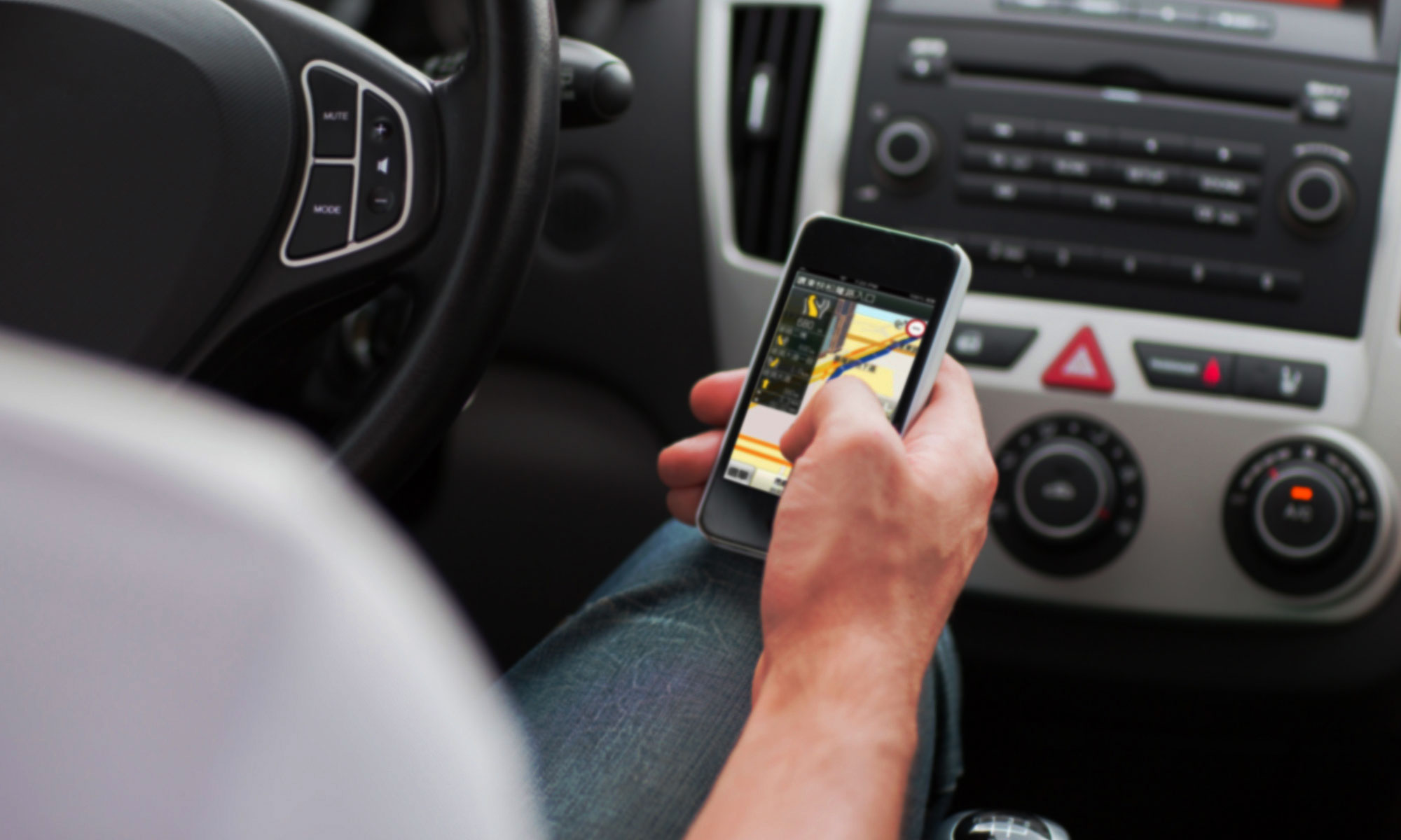 汽車導航設備更新技巧：高效解決地圖更新難題，完整教學與常見問題解答