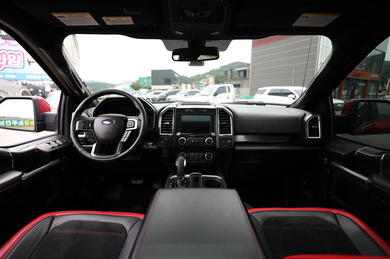 Ford Maverick與Toyota Tacoma，小型皮卡的經濟與性能之選！高效購車攻略：城市與越野全方位評測