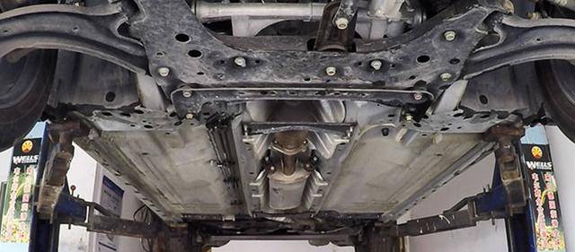 汽車底盤防護措施完整教學：高效防鏽防撞秘訣，延長愛車壽命！