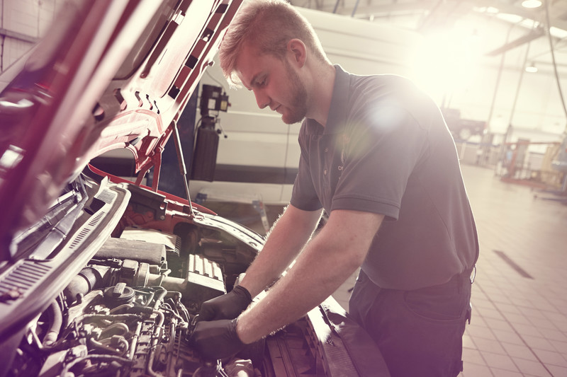 汽車常見故障與應應措施：啟動困難、異響、漏油完整教學
