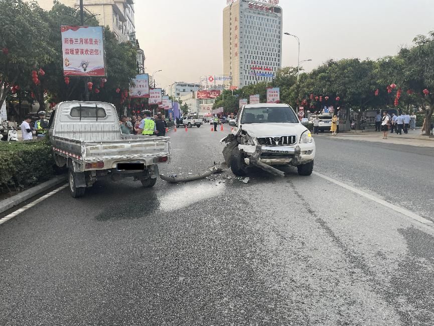汽車雨天行車安全技巧：高效應對濕滑路面，完整教學及實用秘訣