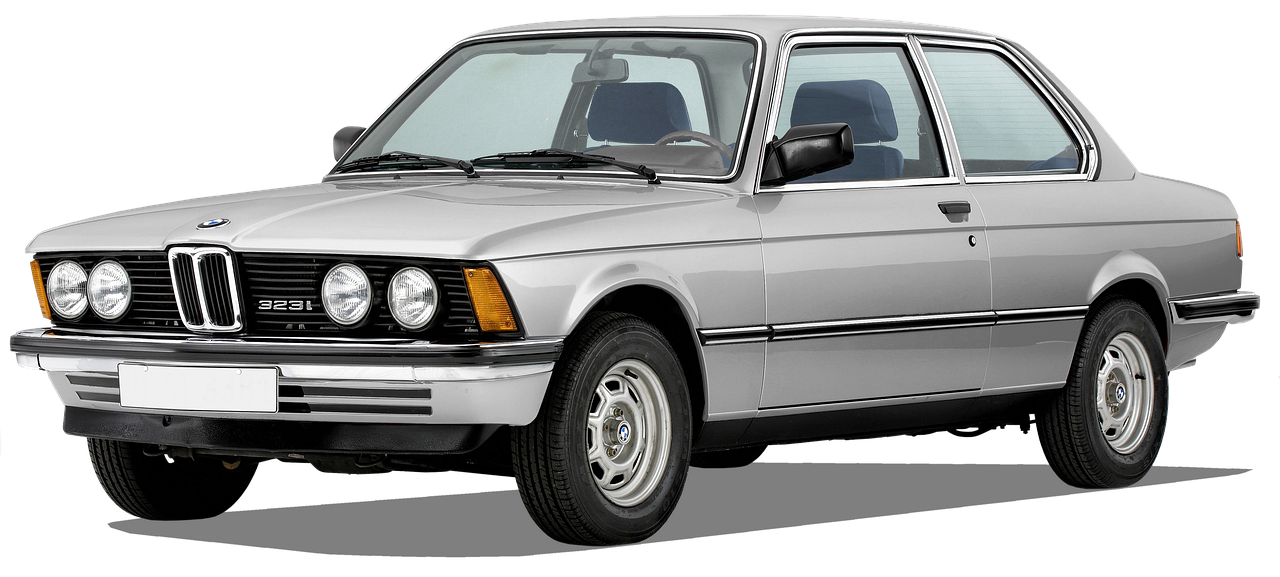 Toyota Avalon對比Honda Accord: 豪華轎車買誰更超值？高效購車指南