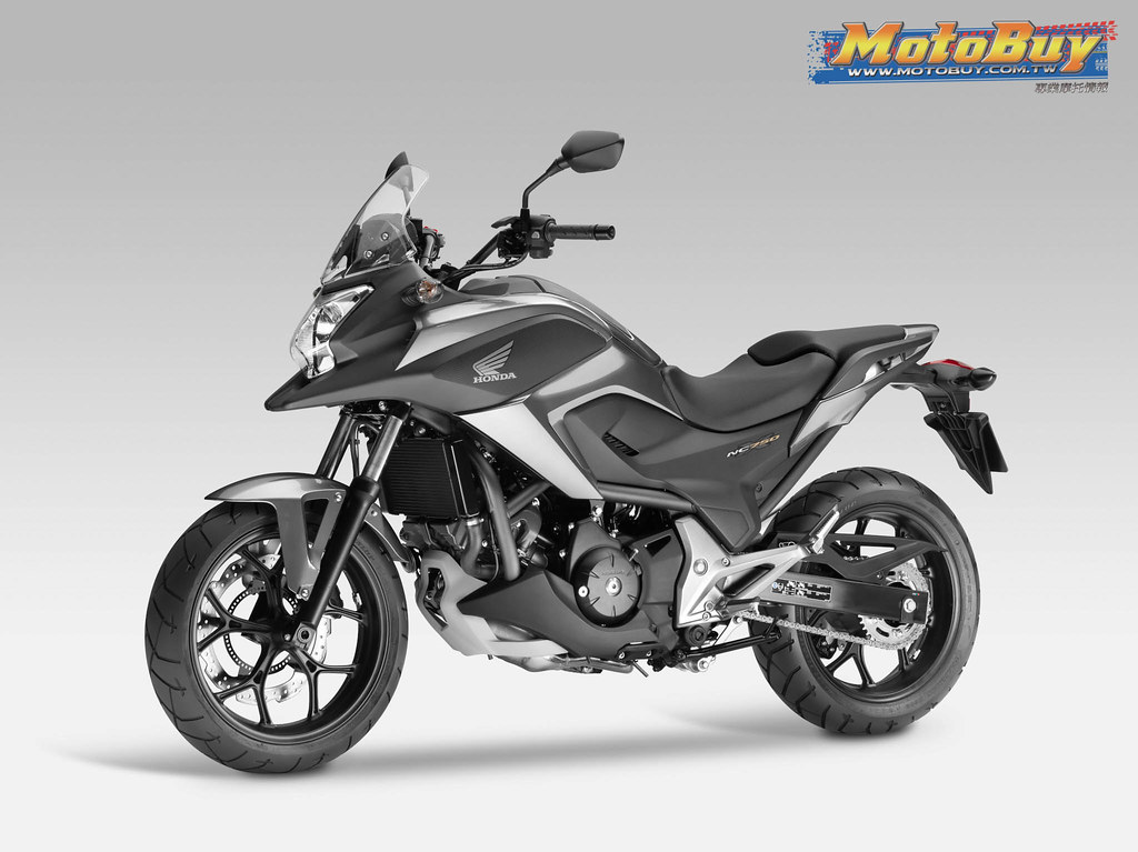 重機駕駛夜間可見性提升設備介紹：高效提升夜間騎乘安全秘訣