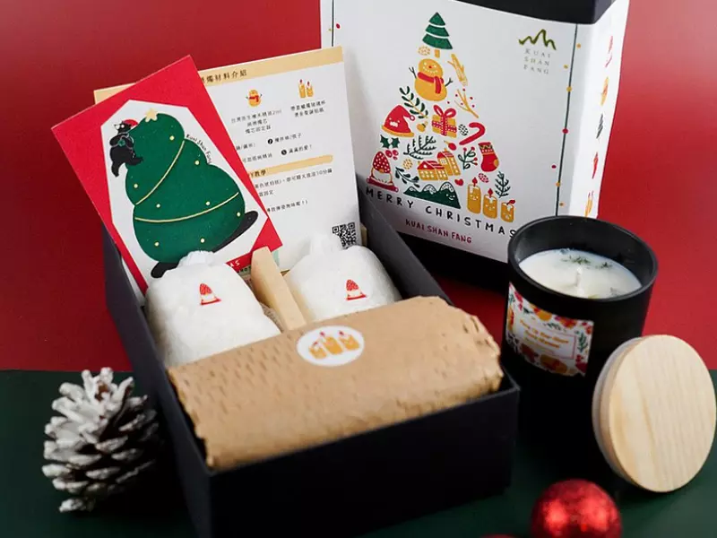 聖誕節禮物包裝材料手作：彩繪刺繡布料x天然素材，打造獨一無二的節慶禮盒！